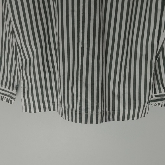 H & M Striped Ruffled Neck And Ruffled Sleeves High Low Top - Picture 8 of 10